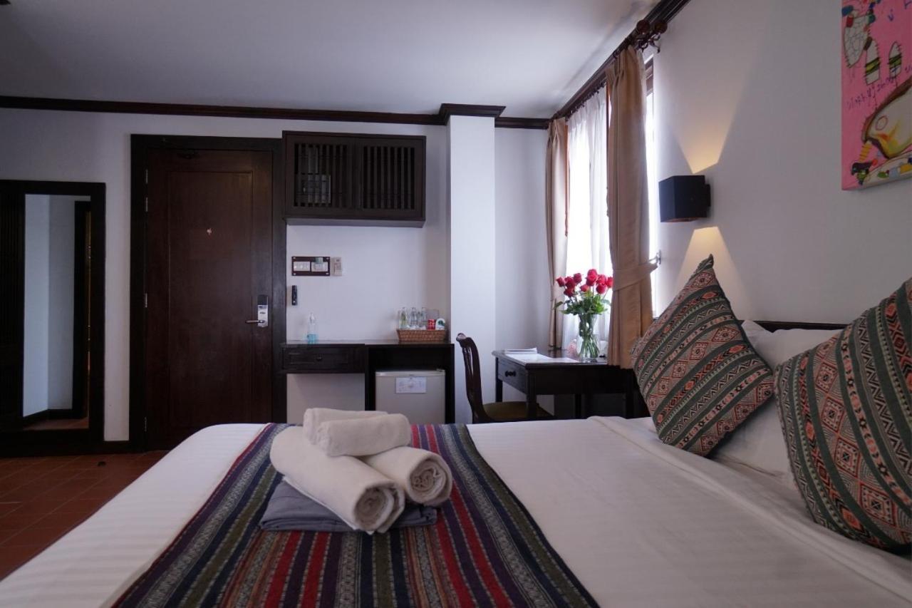 Hotel Baan Huenphen Chiang Mai Zimmer foto